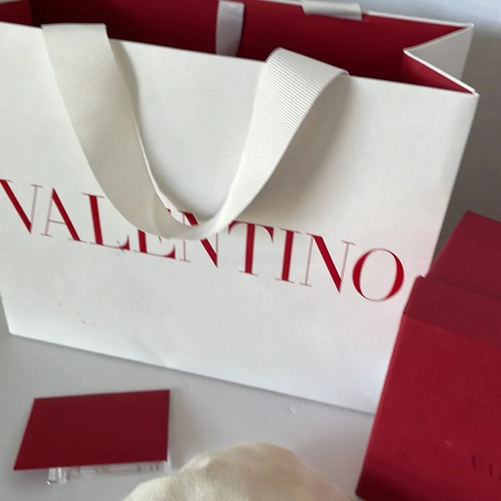 NWT Valentino Garavani Gold Cuff Bracelet. - Picture 9 of 14